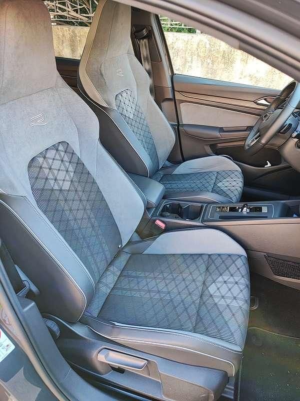 Usata VW Golf VIII R-line 150 CV (110 kW) 2020 Grigio Berlina