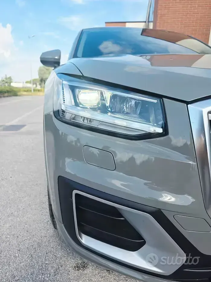 Usata Audi Q2 116 CV (85 kW) 2019 Grigio SUV