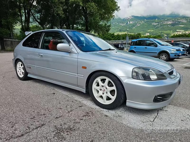 Usata Honda Civic Type R 2024 Grigio Coupé