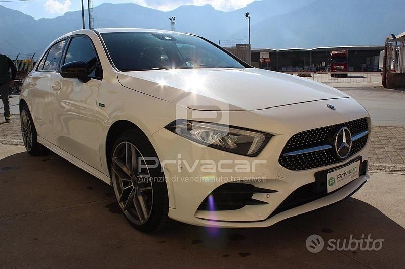 Usata Mercedes A250 Premium 218 CV (160 kW) 2020 Bianco Utilitaria