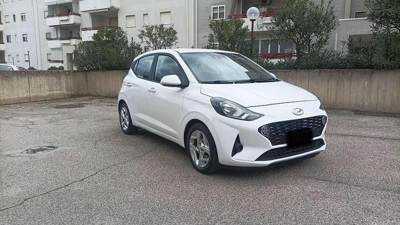 Usata Hyundai i10 Advanced 65 CV (47 kW) 2020 Bianco Utilitaria