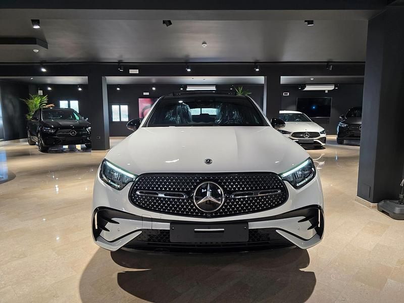 Usata Mercedes GLC220 AMG Line Premium 197 CV (144 kW) 2025 Bianco SUV