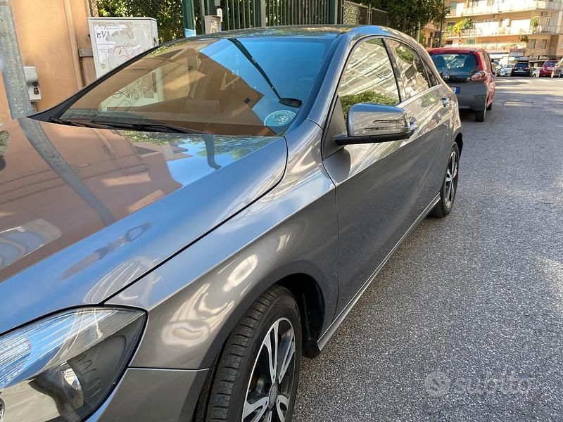 Usata Mercedes A180 Premium 109 CV (80 kW) 2016 Berlina
