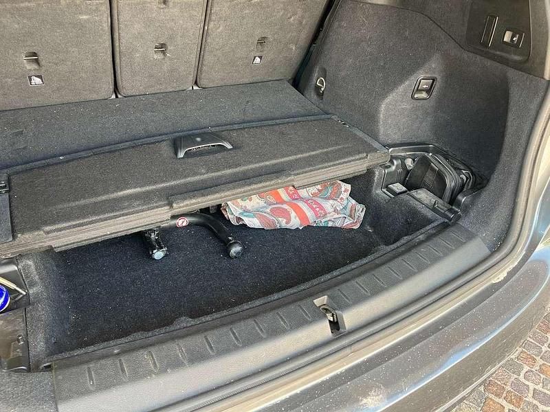 Usata BMW 218 Gran Tourer Luxury Line 150 CV (110 kW) 2015 Grigio Monovolume