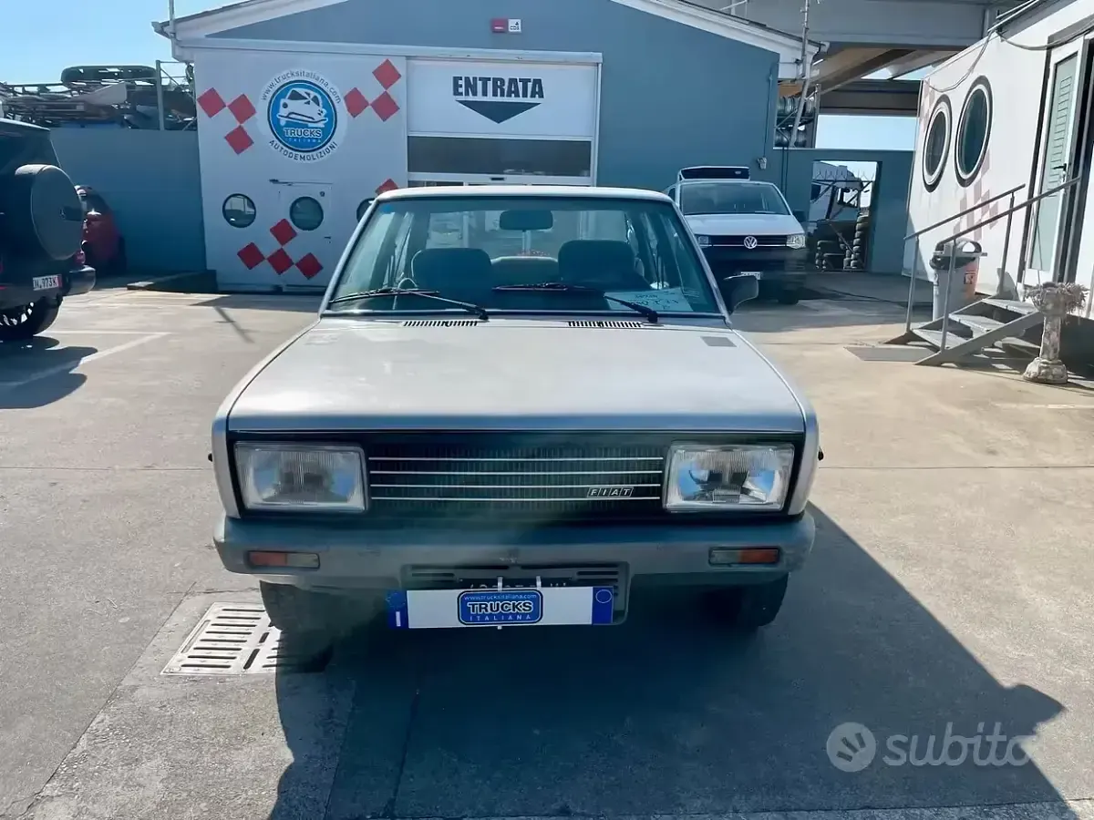 Usata Fiat 1600 96 CV (70 kW) 1970 Grigio Berlina