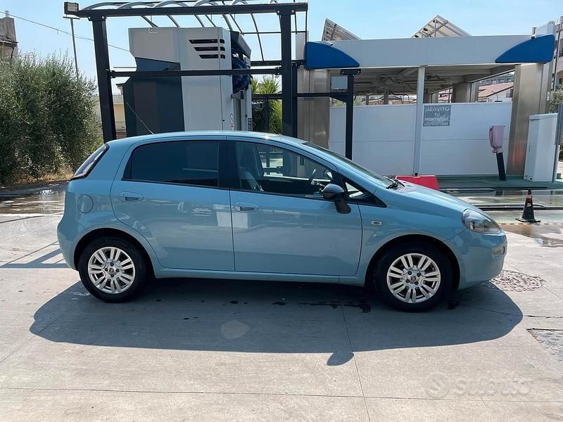 Usata Fiat Punto Evo 75 CV (55 kW) 2015 Blu Utilitaria