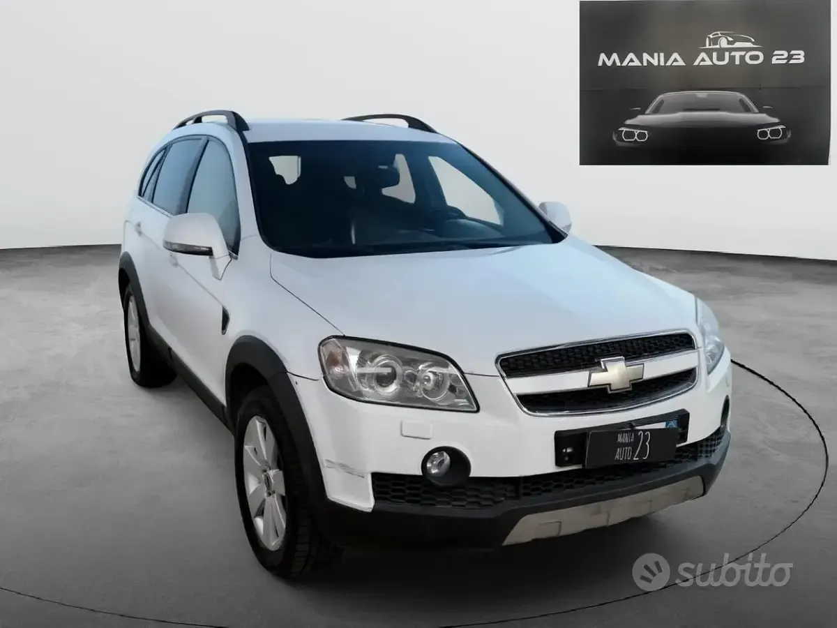 Usata Chevrolet Captiva LS 150 CV (110 kW) 2009 Bianco SUV