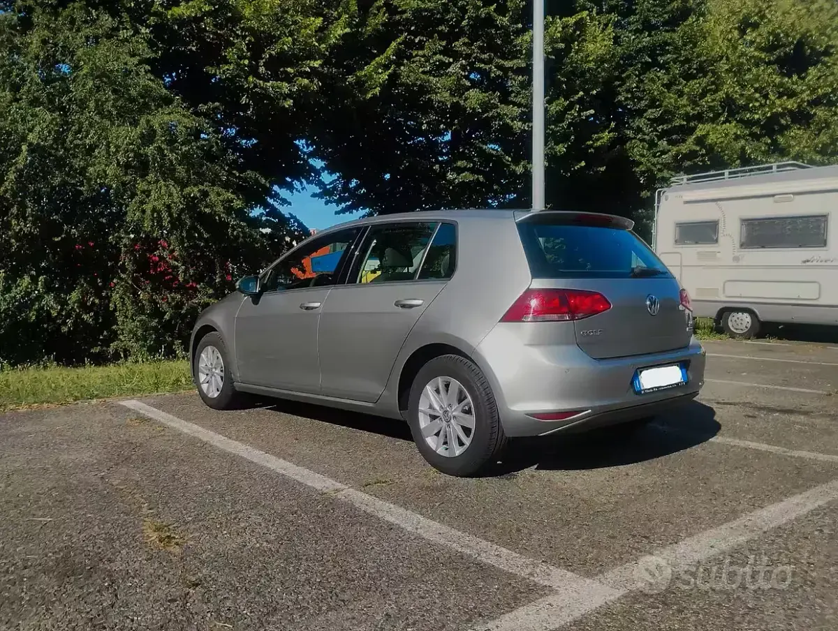 Usata VW Golf VII Trendline 86 CV (63 kW) 2015 Grigio Berlina