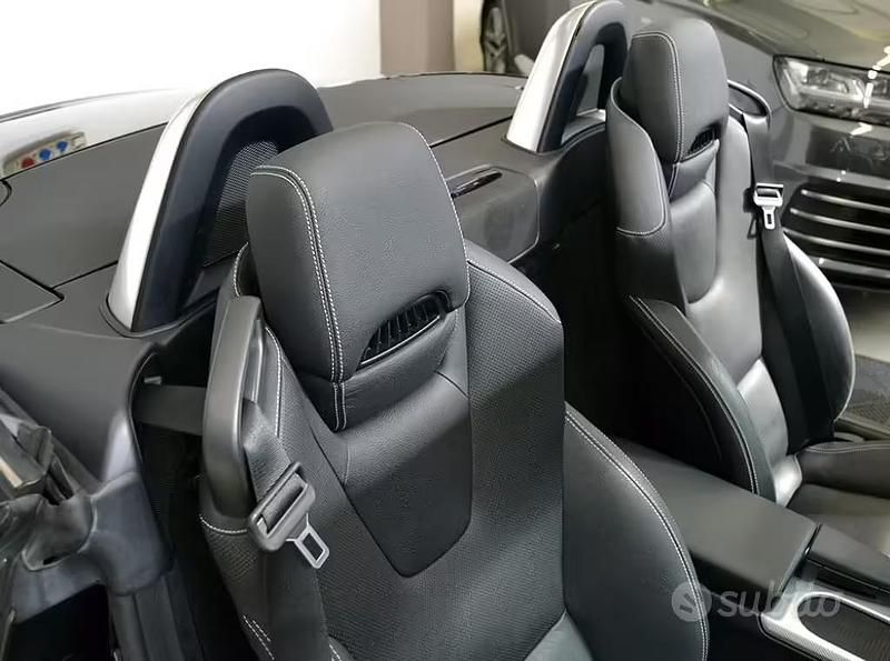 Usata Mercedes SLC180 156 CV (114 kW) 2019 Nero Cabrio