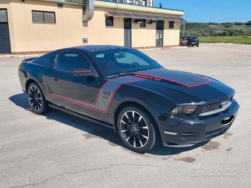 Usata Ford Mustang 308 CV (226 kW) 2012 Nero Coupé