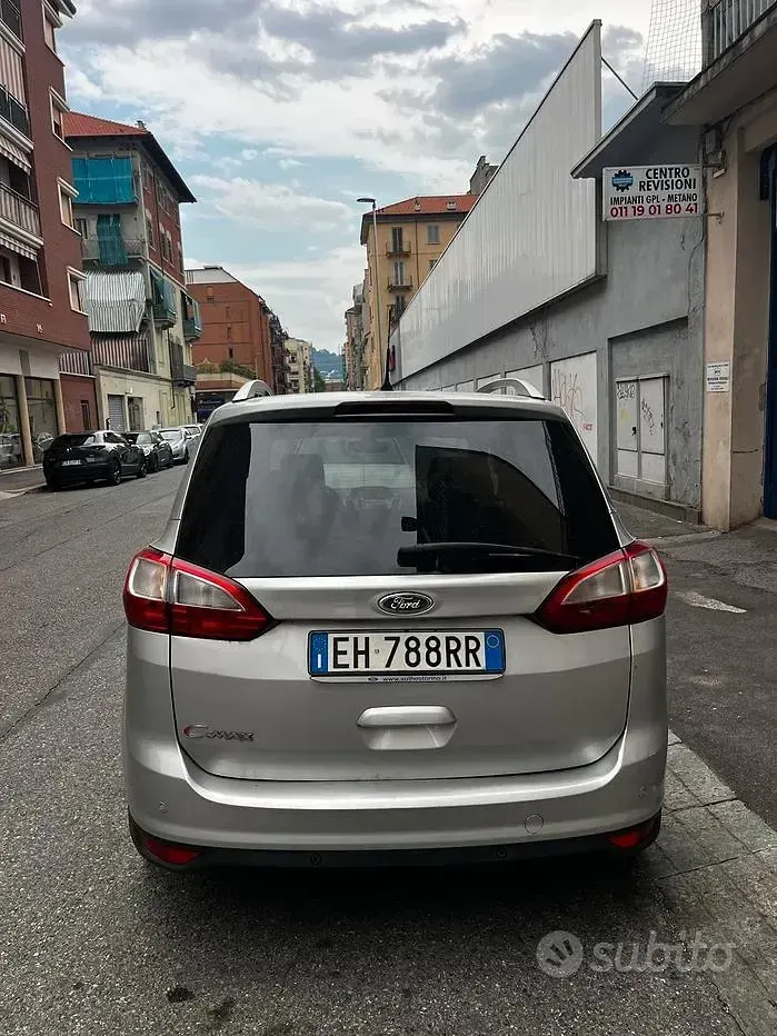 Usata Ford Grand C-Max 115 CV (84 kW) 2011 Grigio Monovolume
