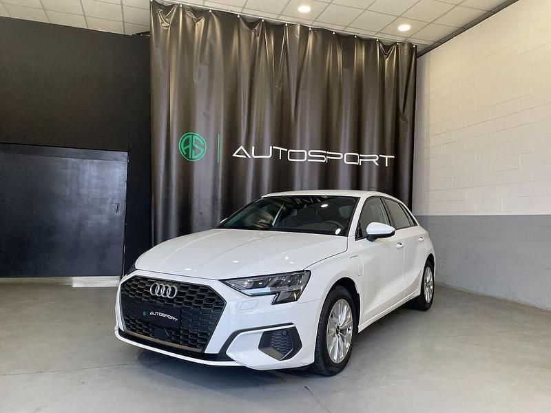 Usado Audi A3 Design 204 CV (150 kW) 2022 Blanco Berlina