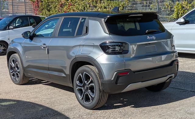 Nuova Jeep Avenger Summit 110 CV (80 kW) 2025 Grigio SUV