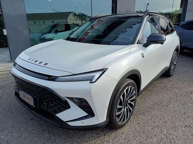 Ny Tiger Six 167 HK (122 kW) 2026 Vit SUV