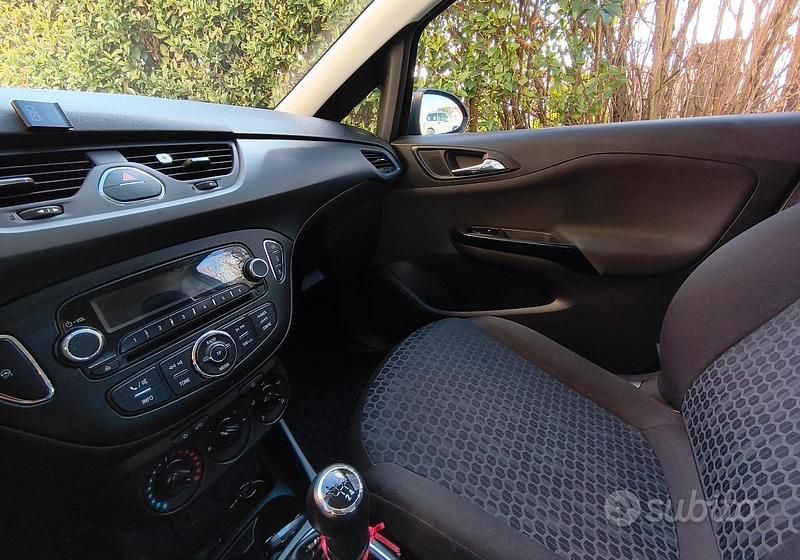 Usata Opel Corsa 2016 Nero Berlina