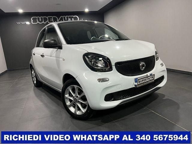 Usata Smart ForFour 71 CV (52 kW) 2016 Bianco Utilitaria