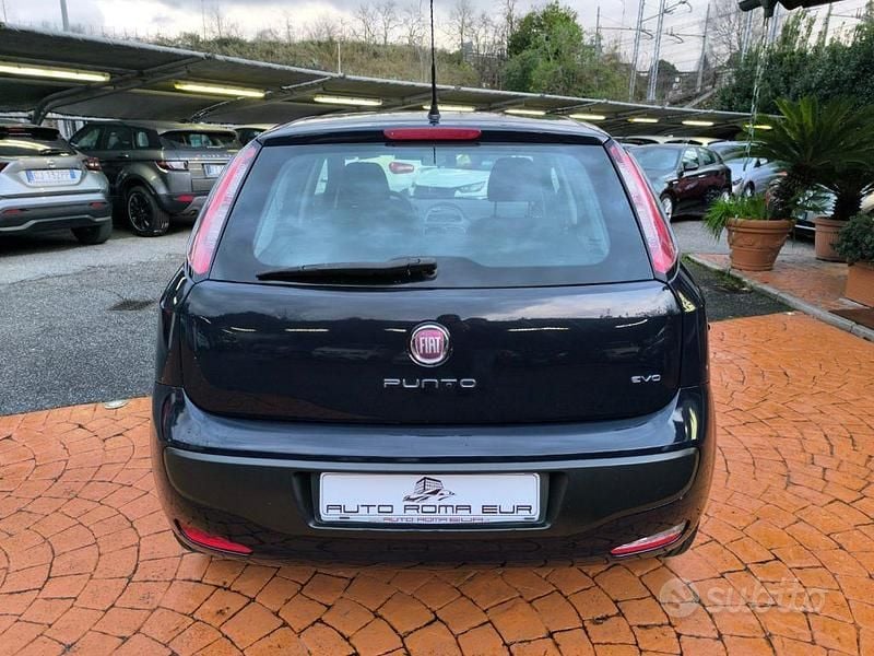 Usata Fiat Punto Evo Easy 105 CV (77 kW) 2010 Blu Utilitaria