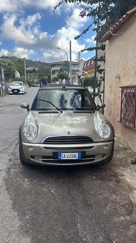 Usata 2009 Mini One Cabriolet Cabrio | 6000 € (Buon prezzo) - Immagine 1/4