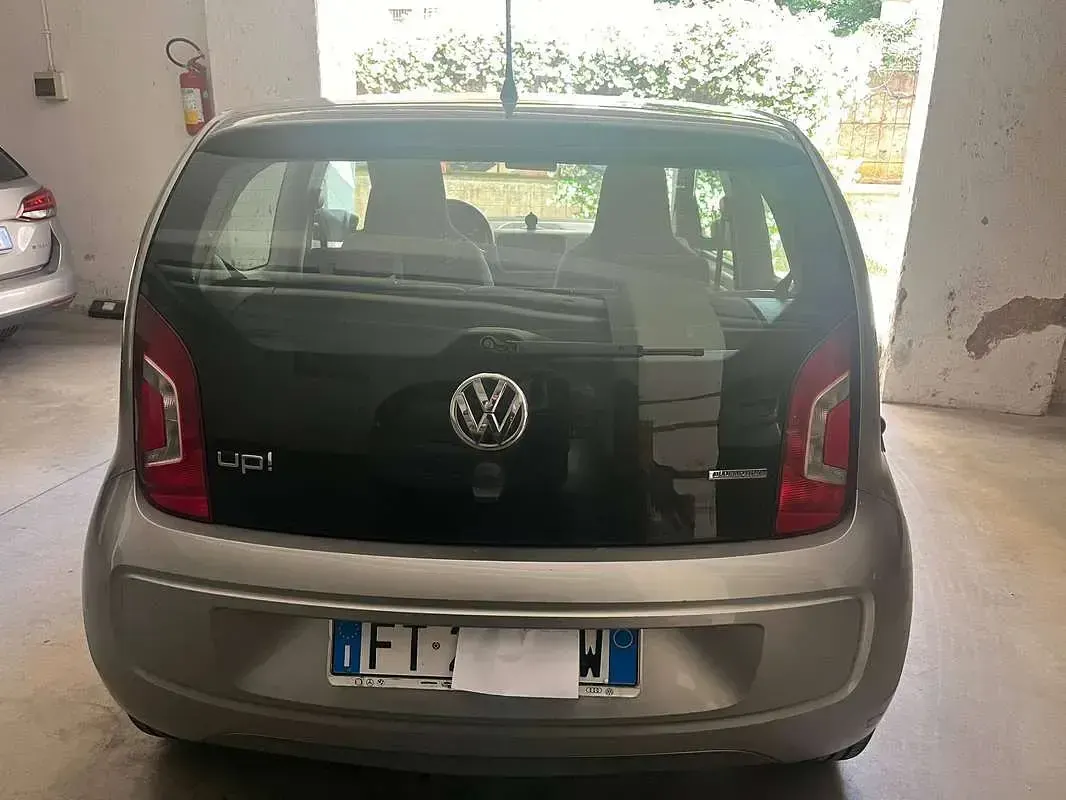 Usata VW up! Move 60 CV (44 kW) 2013 Argento Utilitaria
