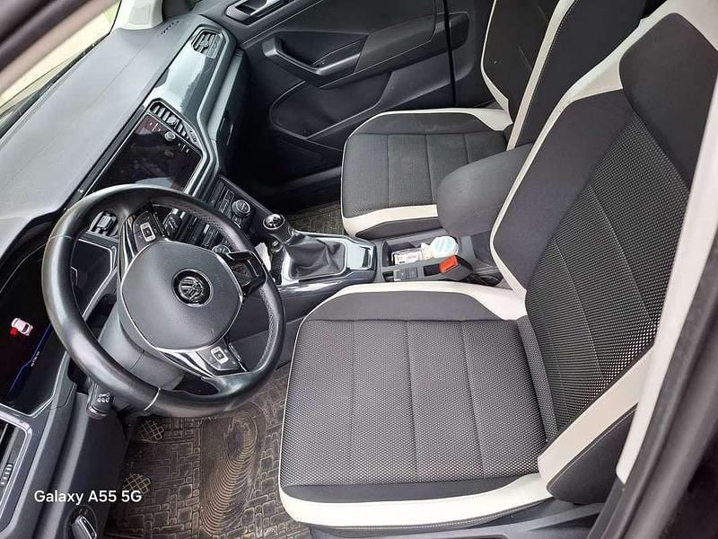 Usata VW T-Roc Advance 116 CV (85 kW) 2019 Nero SUV