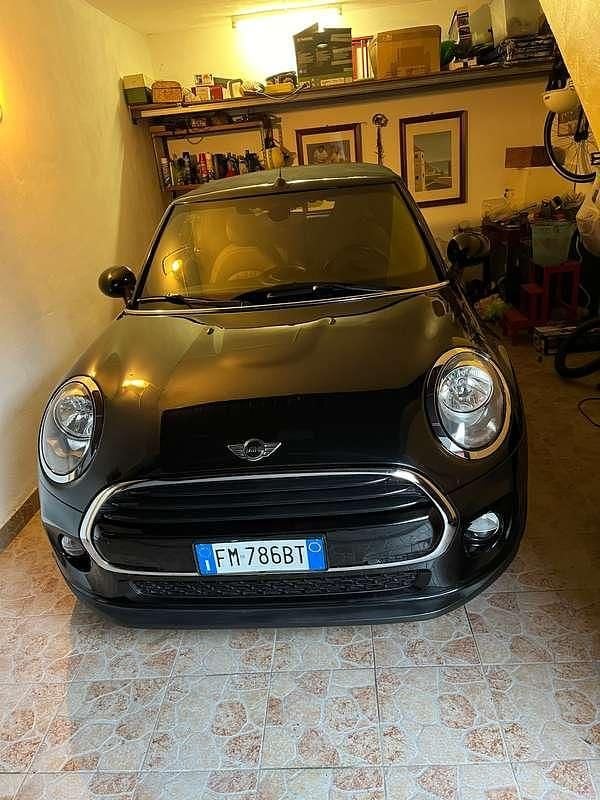 Usata Mini Cooper Cabriolet Hype 136 CV (100 kW) 2017 Cabrio