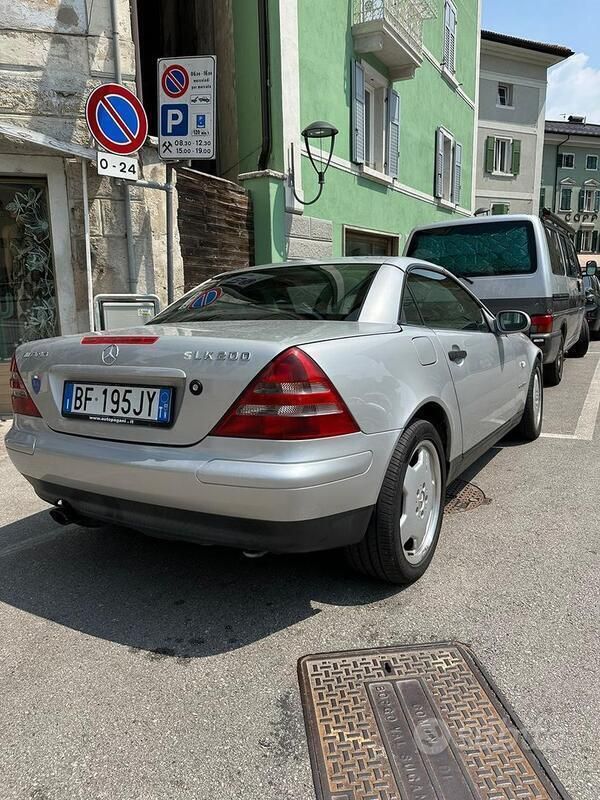 Usata Mercedes SLK200 192 CV (141 kW) 1999 Grigio Cabrio