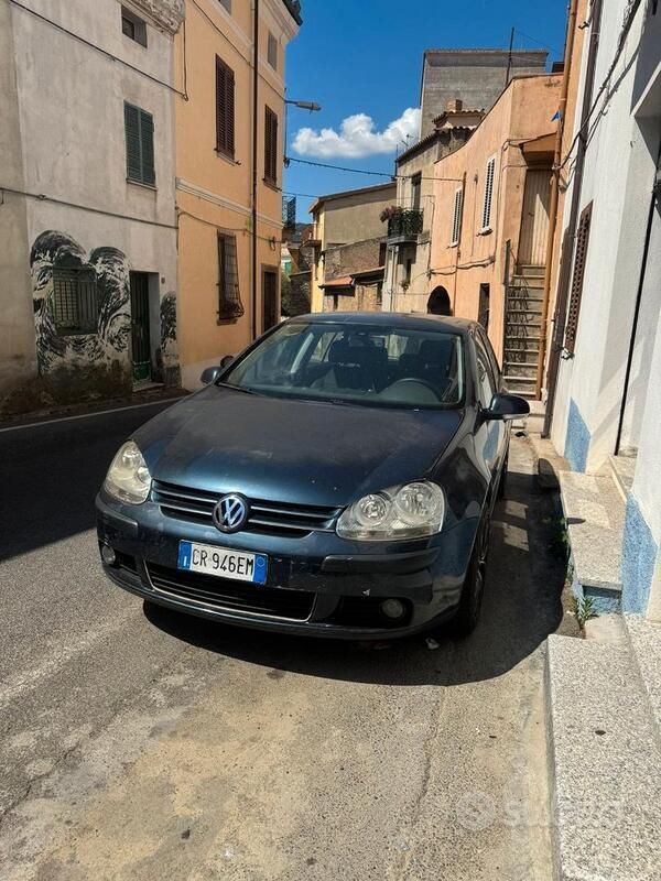Usata VW Golf V 2005 Utilitaria