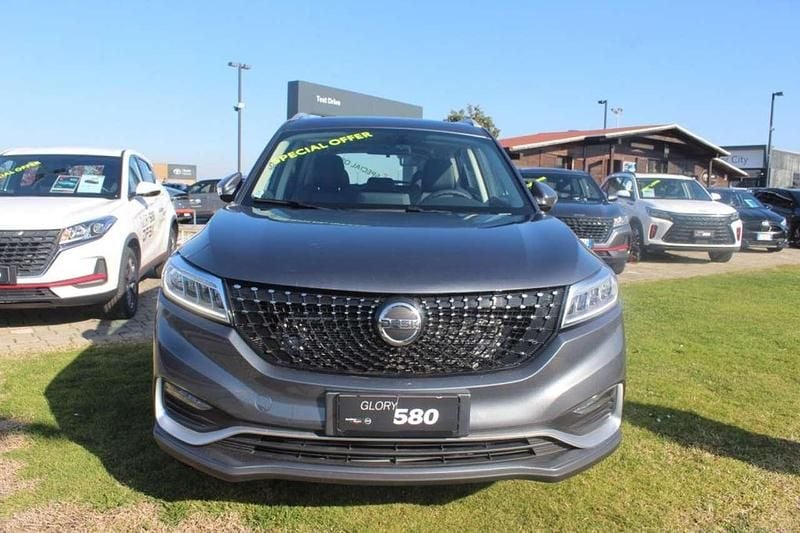 Nuova DFSK Glory 580 145 CV (106 kW) 2025 Grigio scuro SUV