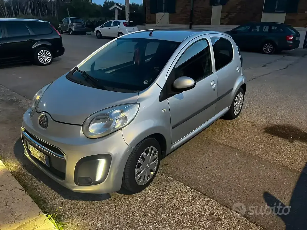 Usata Citroën C1 68 CV (50 kW) 2013 Grigio Utilitaria