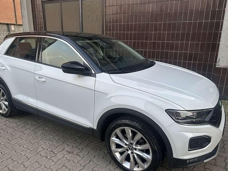 Usata VW T-Roc R-line 150 CV (110 kW) 2022 Bianco SUV