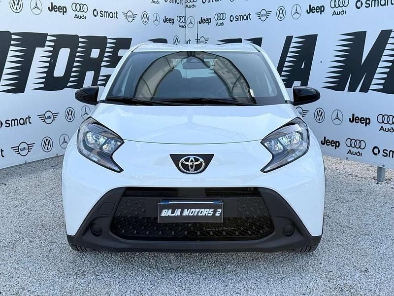 Usata Toyota Aygo X Edition 72 CV (52 kW) 2025 Bianco SUV