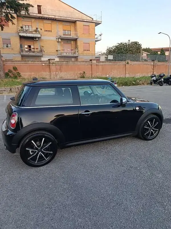 Usata Mini Cooper D 111 CV (81 kW) 2011 Utilitaria