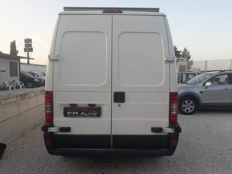 Usata Fiat Ducato 110 CV (80 kW) 2005 Bianco Furgone