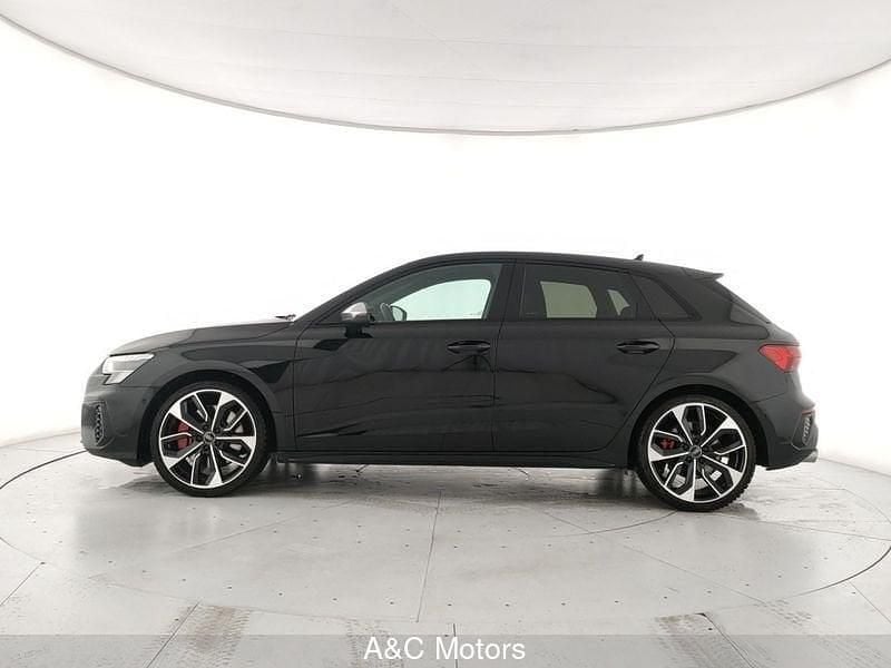 Usata Audi S3 Sportback Ambiente 310 CV (228 kW) 2023 Nero Utilitaria