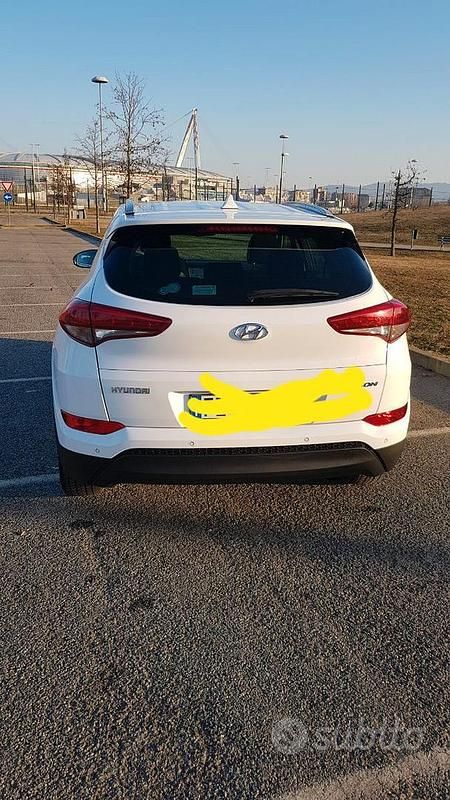 Usata Hyundai Tucson 116 CV (85 kW) 2016 Bianco SUV
