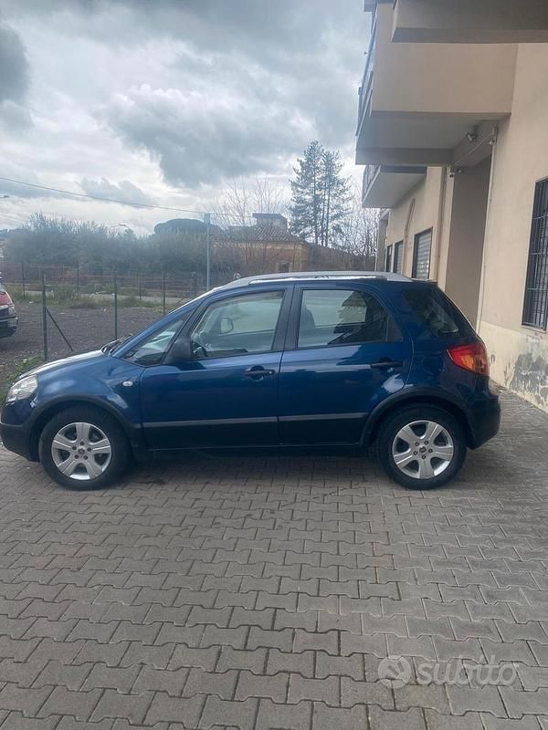 Usata Fiat Sedici 120 CV (88 kW) 2007 Blu SUV
