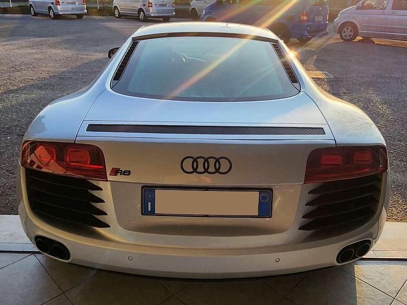 Usata Audi R8 Coupé Ambiente 420 CV (308 kW) 2008 Argento Coupé