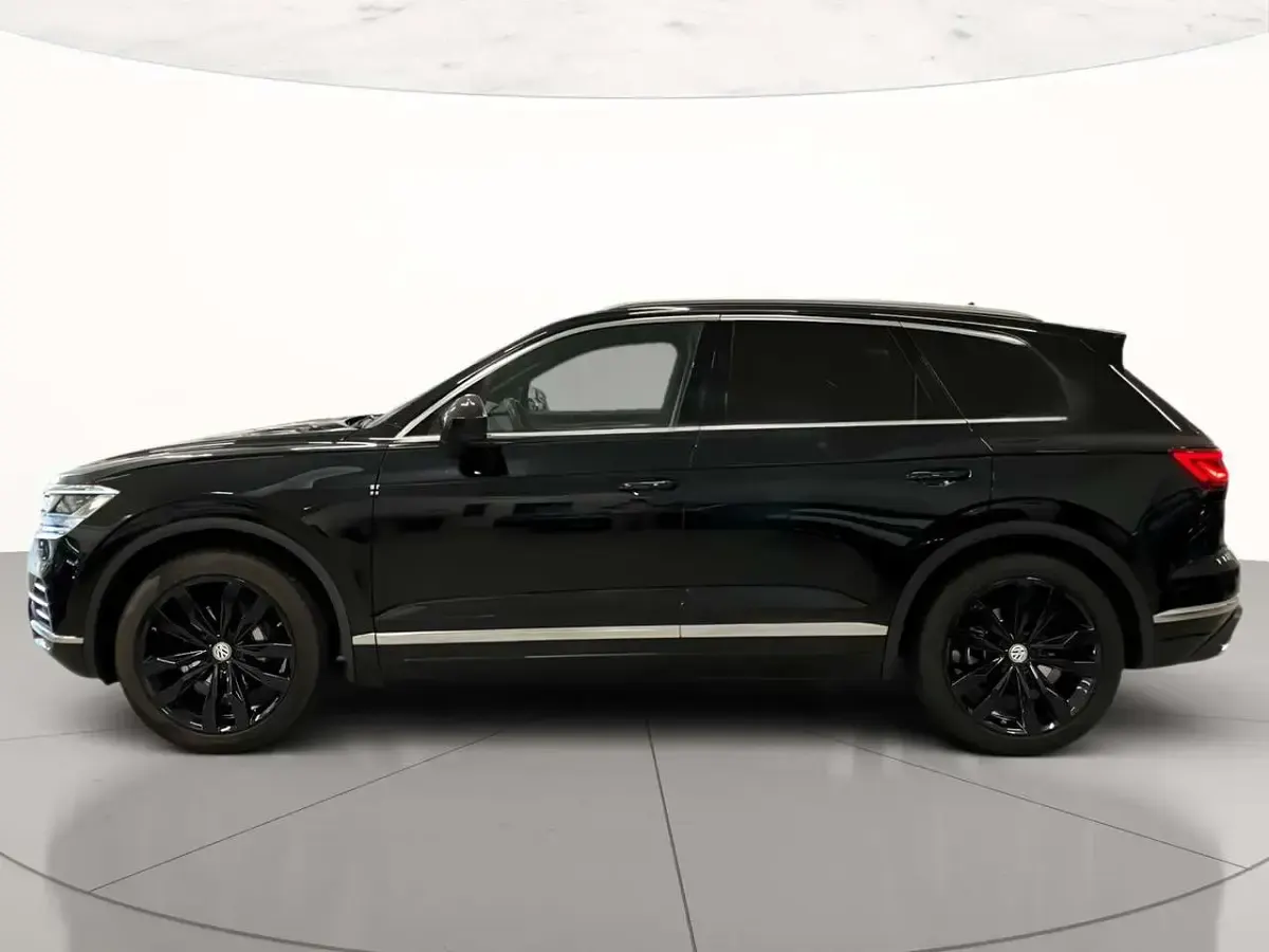 Usata VW Touareg Advance 286 CV (210 kW) 2021 2t deep black perlato SUV
