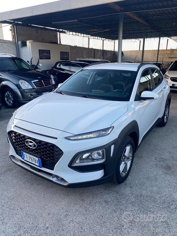 Usata Hyundai Kona 115 CV (84 kW) 2019 Bianco SUV