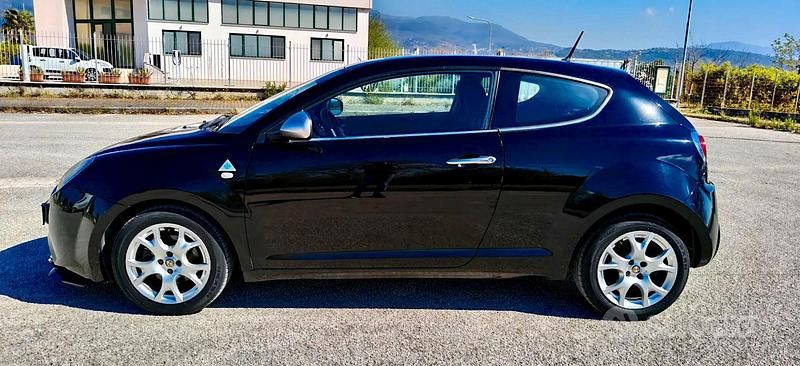 Usata Alfa Romeo MiTo 90 CV (66 kW) 2009 Nero Utilitaria