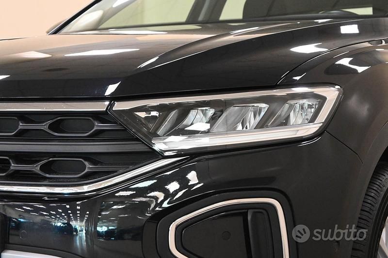 Usata VW T-Roc Life 150 CV (110 kW) 2022 Nero SUV