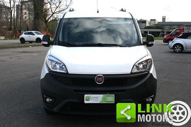 Usata Fiat Doblò 120 CV (88 kW) 2016 Bianco Monovolume