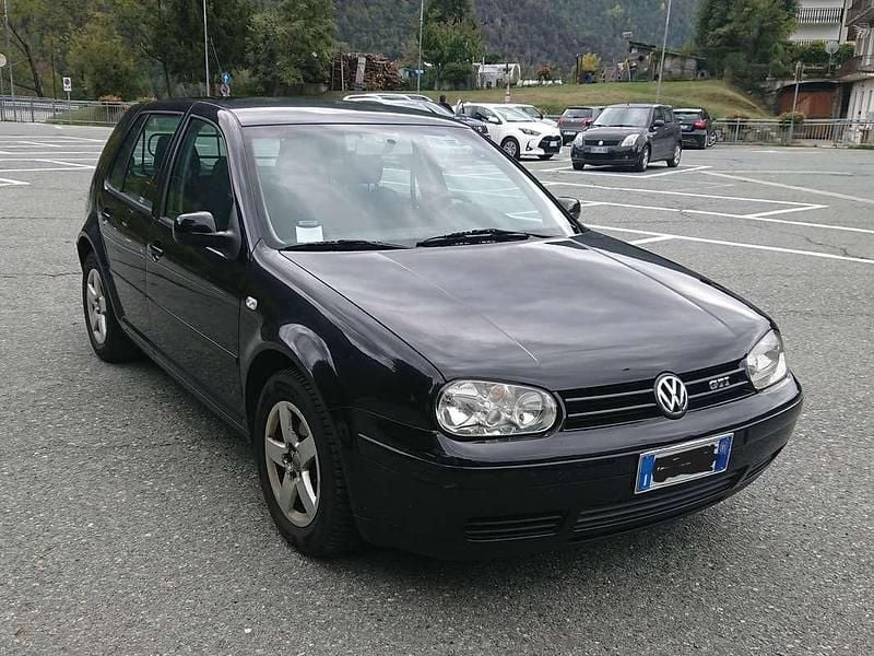 Nero Usata 2001 VW Golf IV GTI Tre volumi | 6900 € (Buon prezzo) - Immagine 1/4