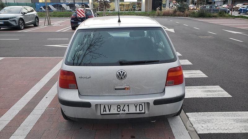 Usata VW Golf III 75 CV (55 kW) 1998 Grigio Berlina