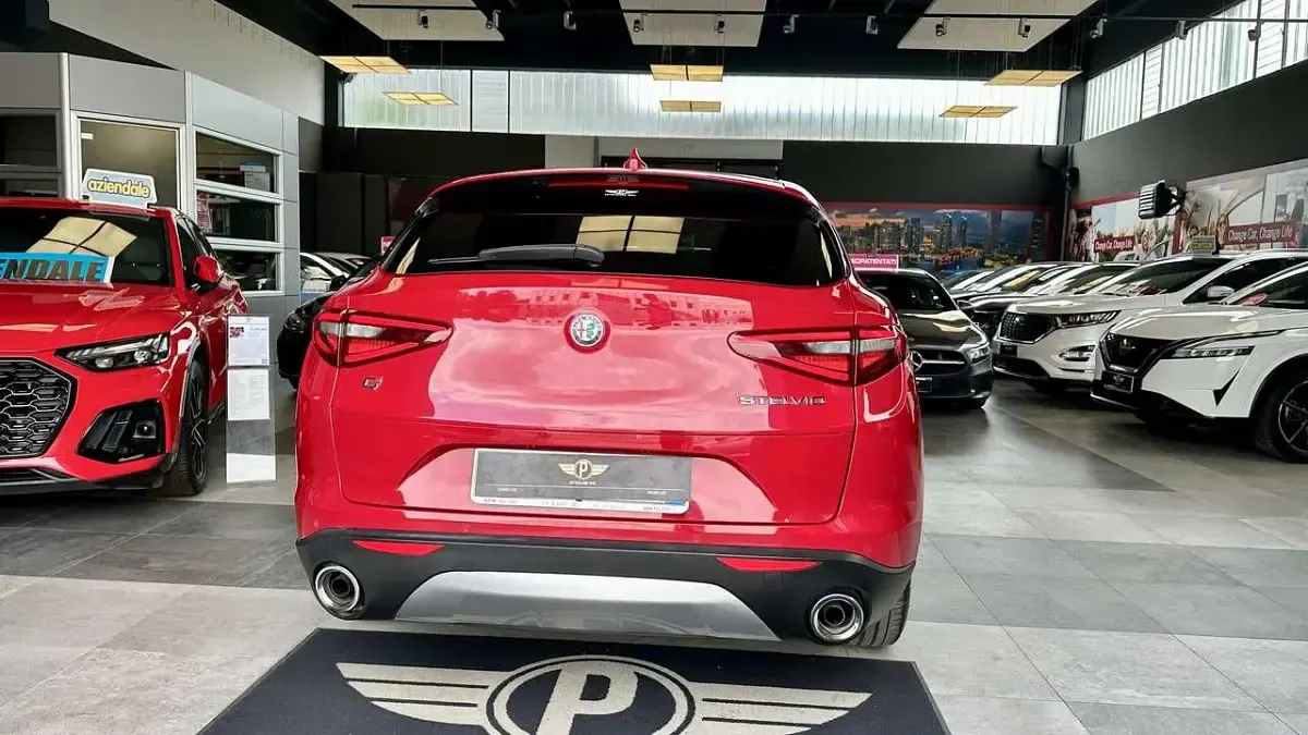 Usata Alfa Romeo Stelvio Tech Edition 190 CV (139 kW) 2019 Rosso alfa pastello SUV