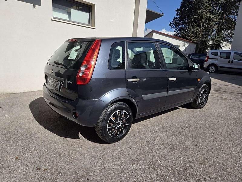 Usata Ford Fiesta Titanium 68 CV (50 kW) 2008 Other Utilitaria