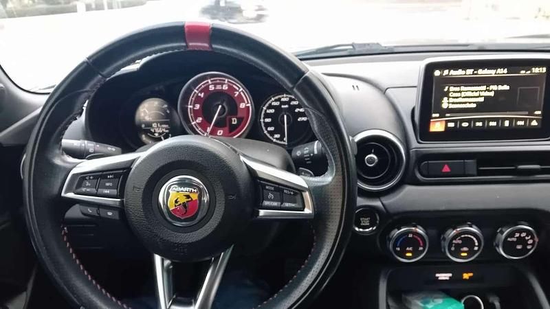 Nero Usata 2019 Abarth 124 Spider Cabrio | 28.000 € (Ottimo prezzo) - Immagine 1/4