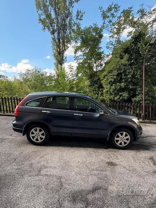 Usata Honda CR-V Elegance 140 CV (102 kW) 2009 Blu SUV