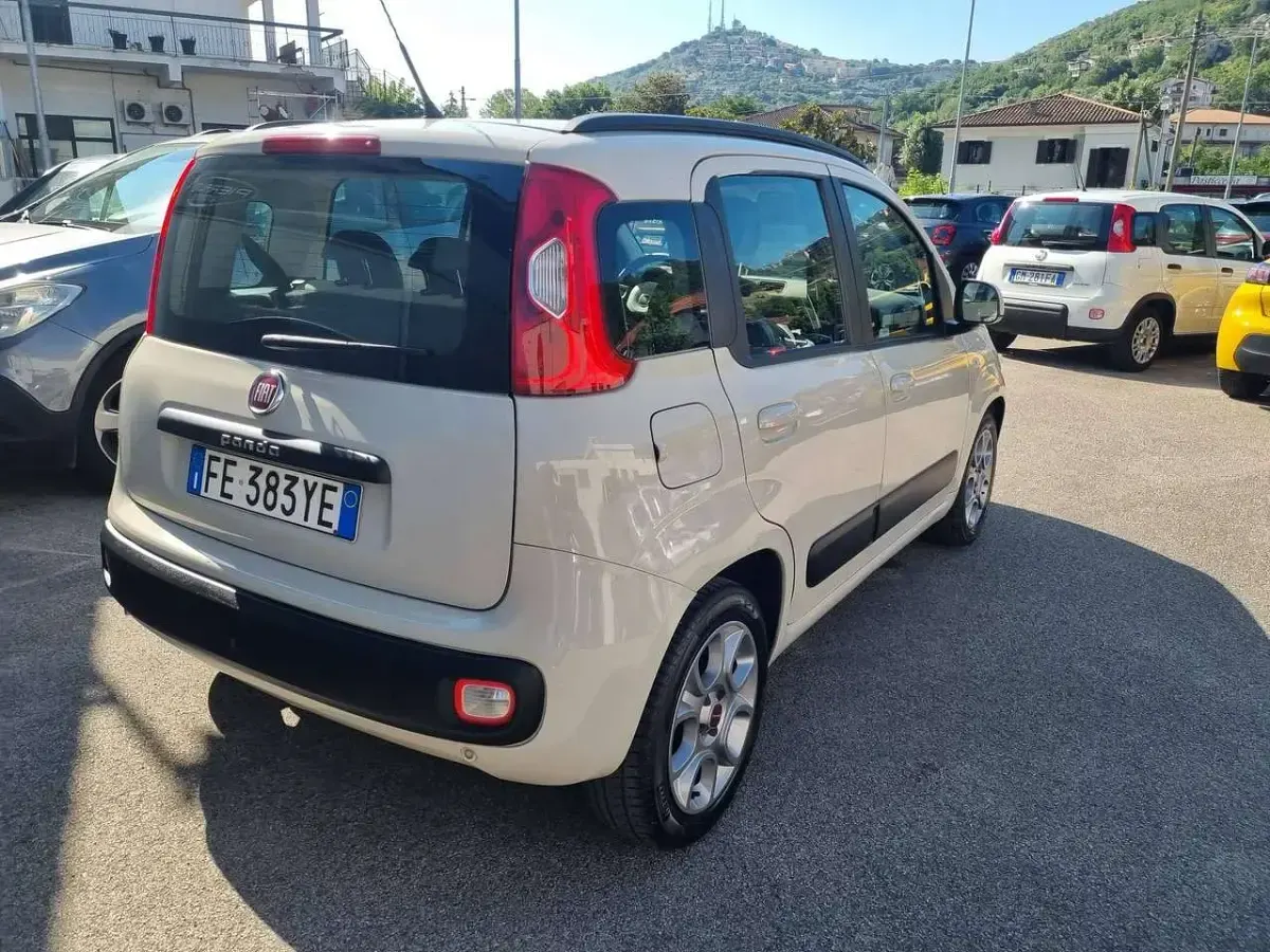 Usata Fiat Panda Lounge 95 CV (69 kW) 2016 Beige Utilitaria