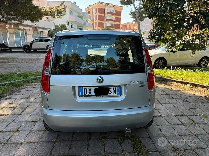 Usata Skoda Roomster 51 CV (37 kW) 2010 Grigio Monovolume